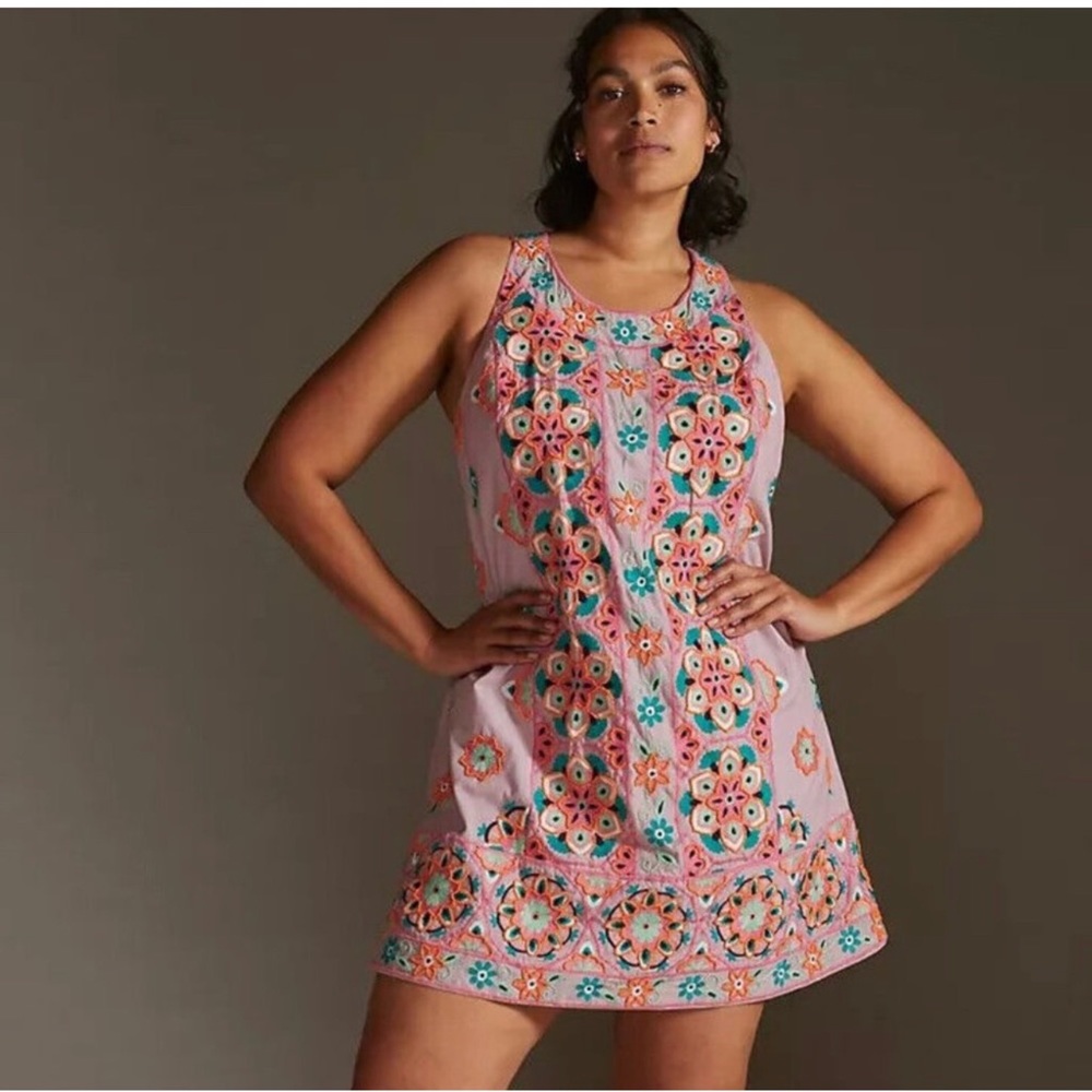 Anthropologie Embroidered &
Appliqued Shift Dress Sleeveless Pink
Size 12